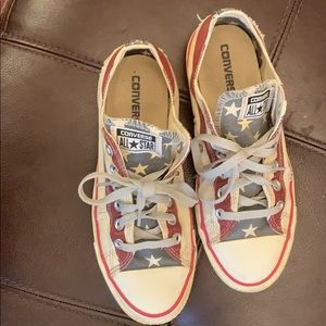Vintage looking American flag converse
